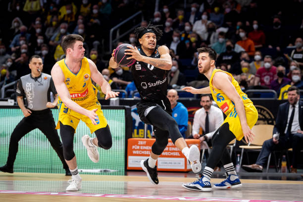 击败强敌的 击败强敌的